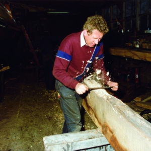 1981 - 1982 Met een haalmes de kielbalk passend maken-Johannes van der Meulen